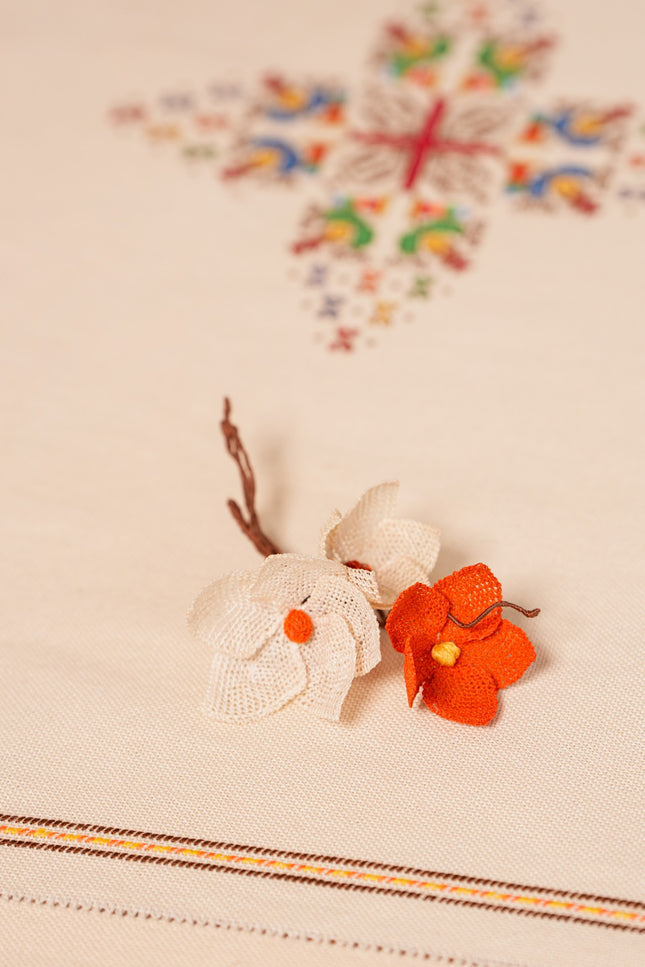 Embroidered Pin "Flower_2"