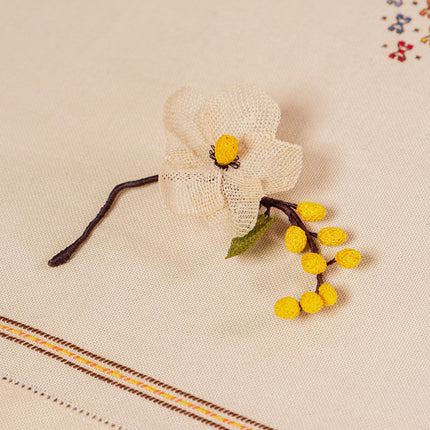 Embroidered Pin "Flower_10