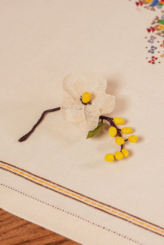 Embroidered Pin "Flower_10