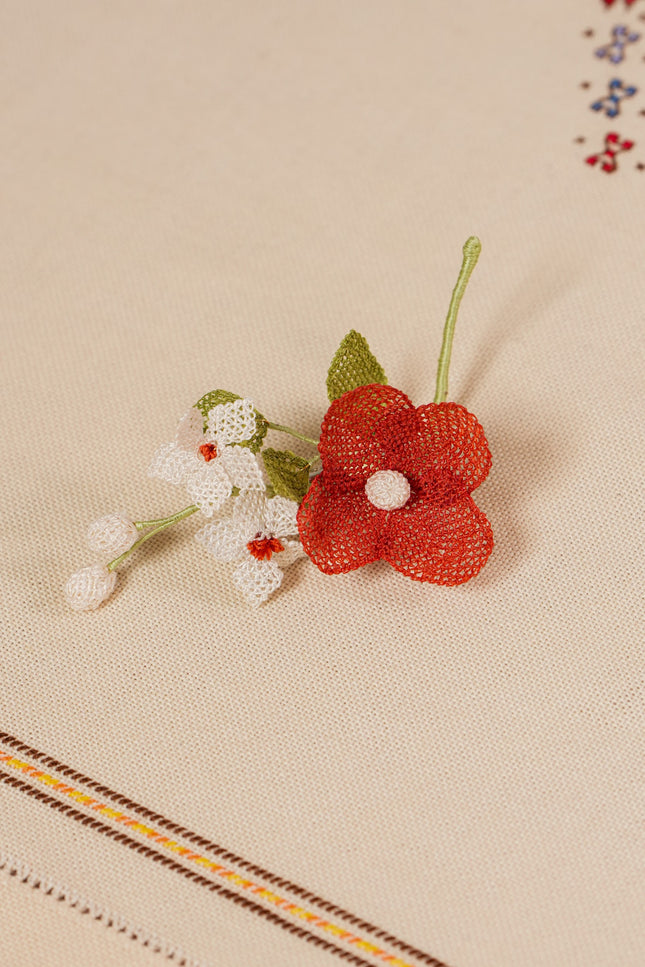 Embroidered Pin "Flower_8"