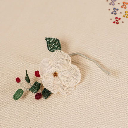 Embroidered Pin "Flower_6"