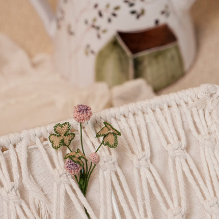 Embroidered Pin "Flower_24"