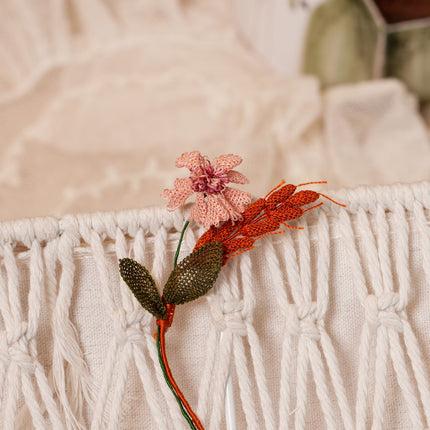 Embroidered Pin "Flower_28"