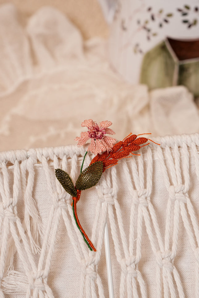 Embroidered Pin "Flower_28"
