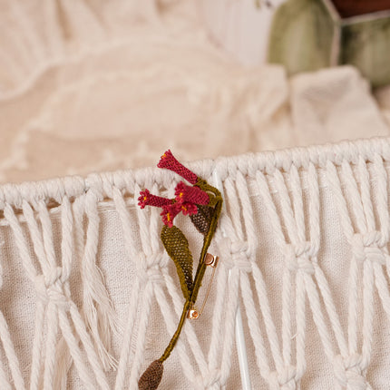 Embroidered Pin "Flower_30"